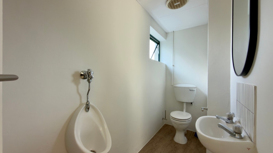To Let Commercial Property for Rent in Somerset West Western Cape